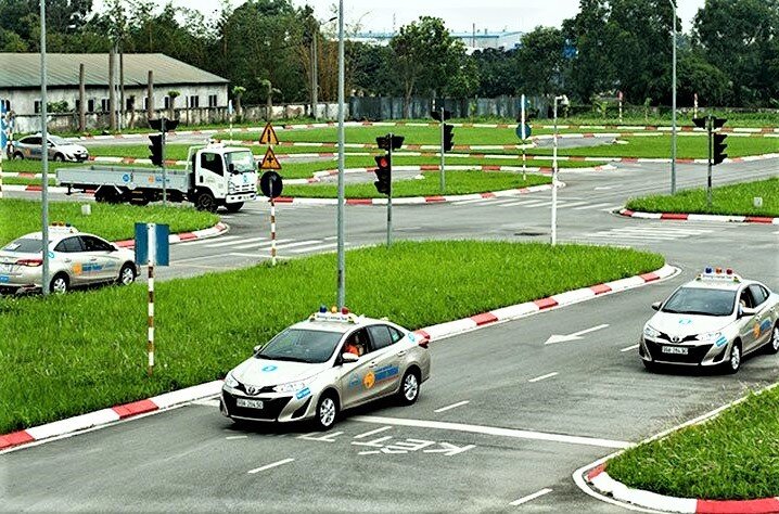 Xe đào tạo lái xe